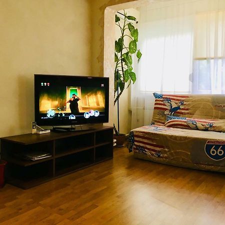 Апартаменты Peremohy Avenue 17 Киев Экстерьер фото