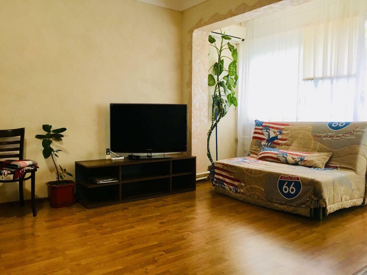 Апартаменты Peremohy Avenue 17 Киев Экстерьер фото